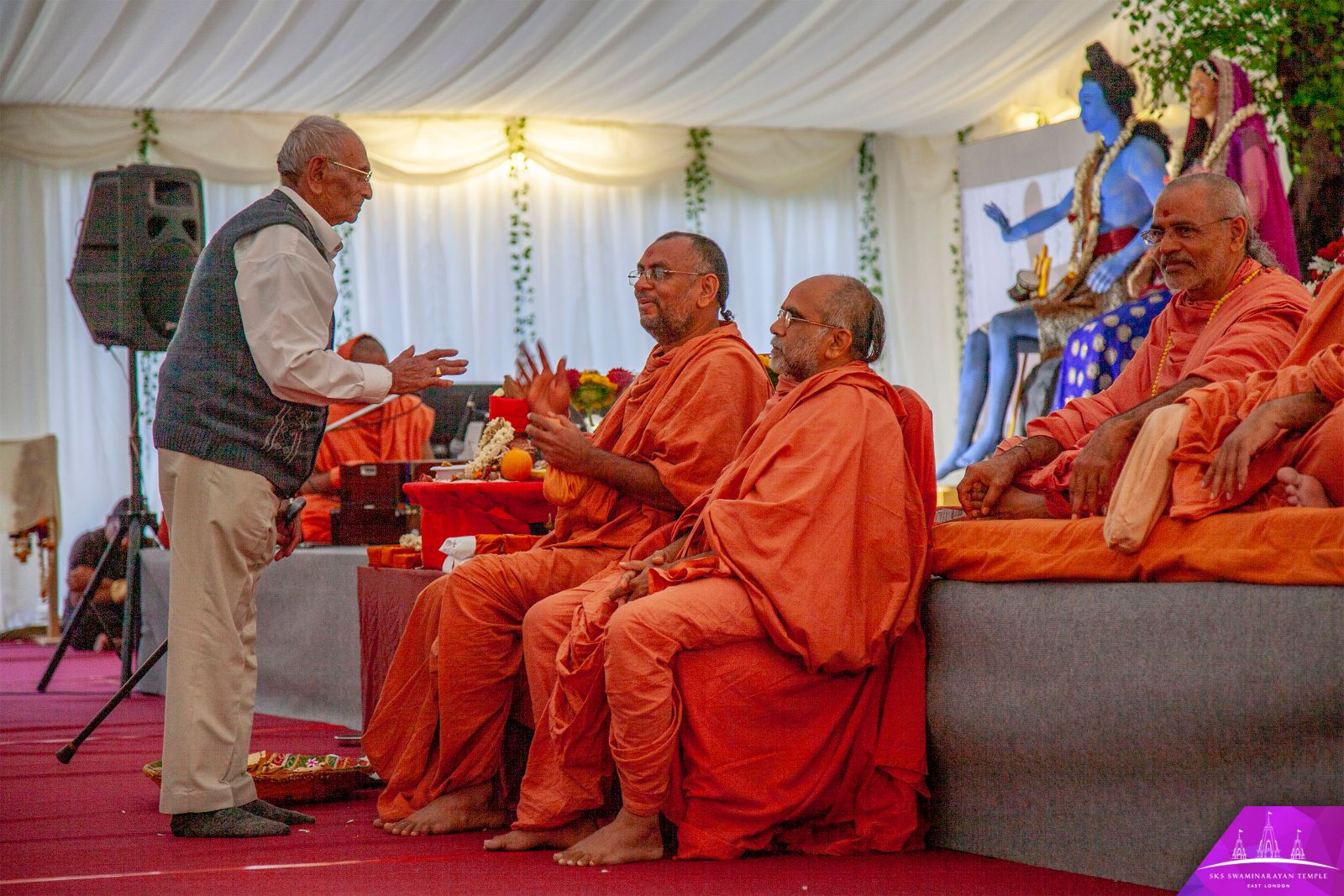 ©1987-2017 SKS Swaminarayan Temple East London